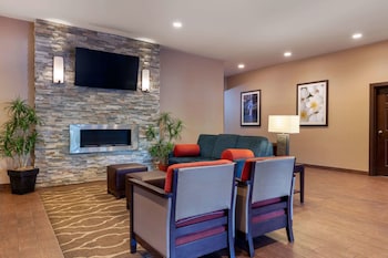Comfort Inn & Suites Fayetteville - University Area,Bentonville - Fayetteville>>Bentonville,3 star