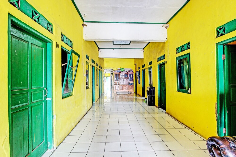 spot on 92009 hotel indah arum