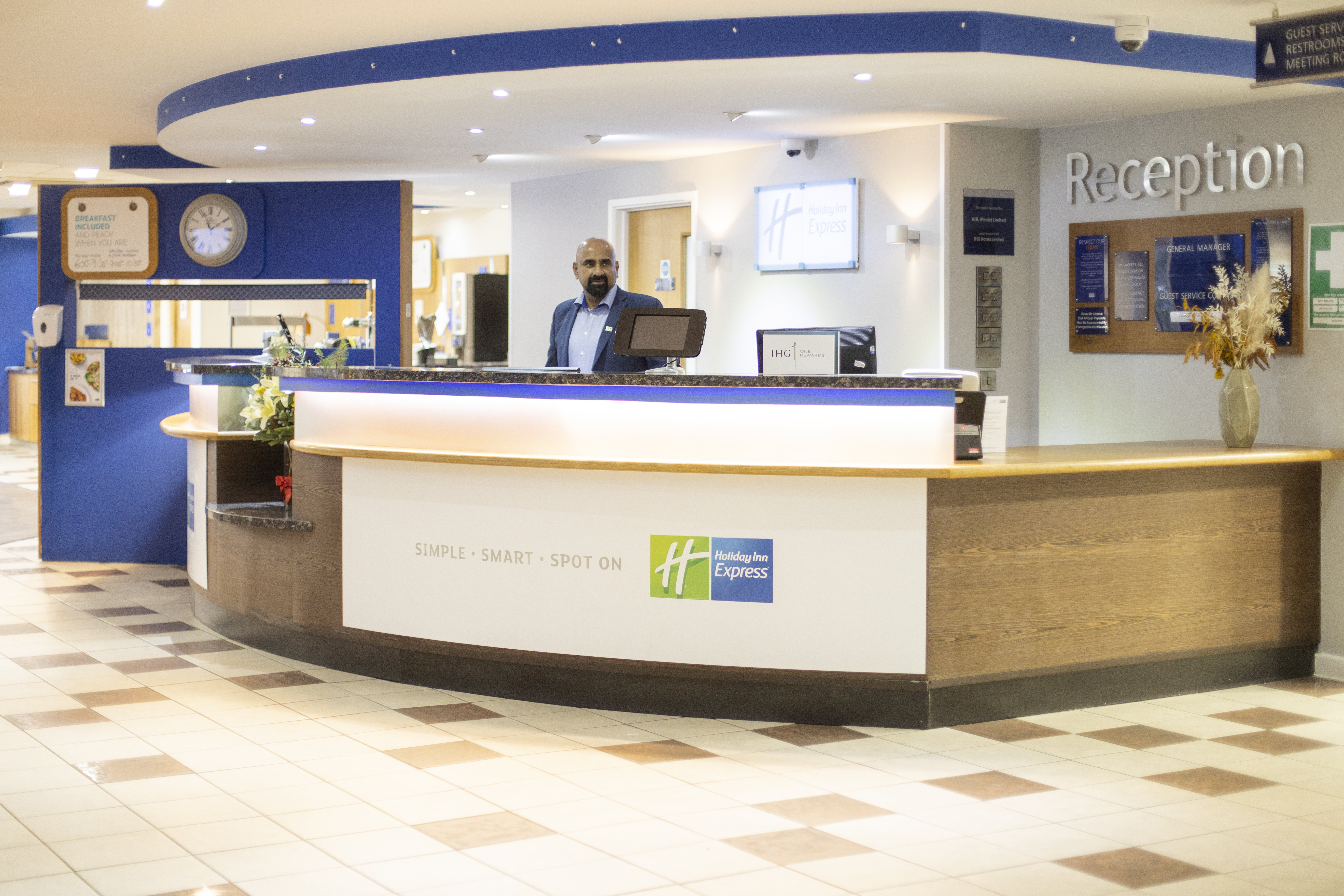 holiday inn express poole by ihg