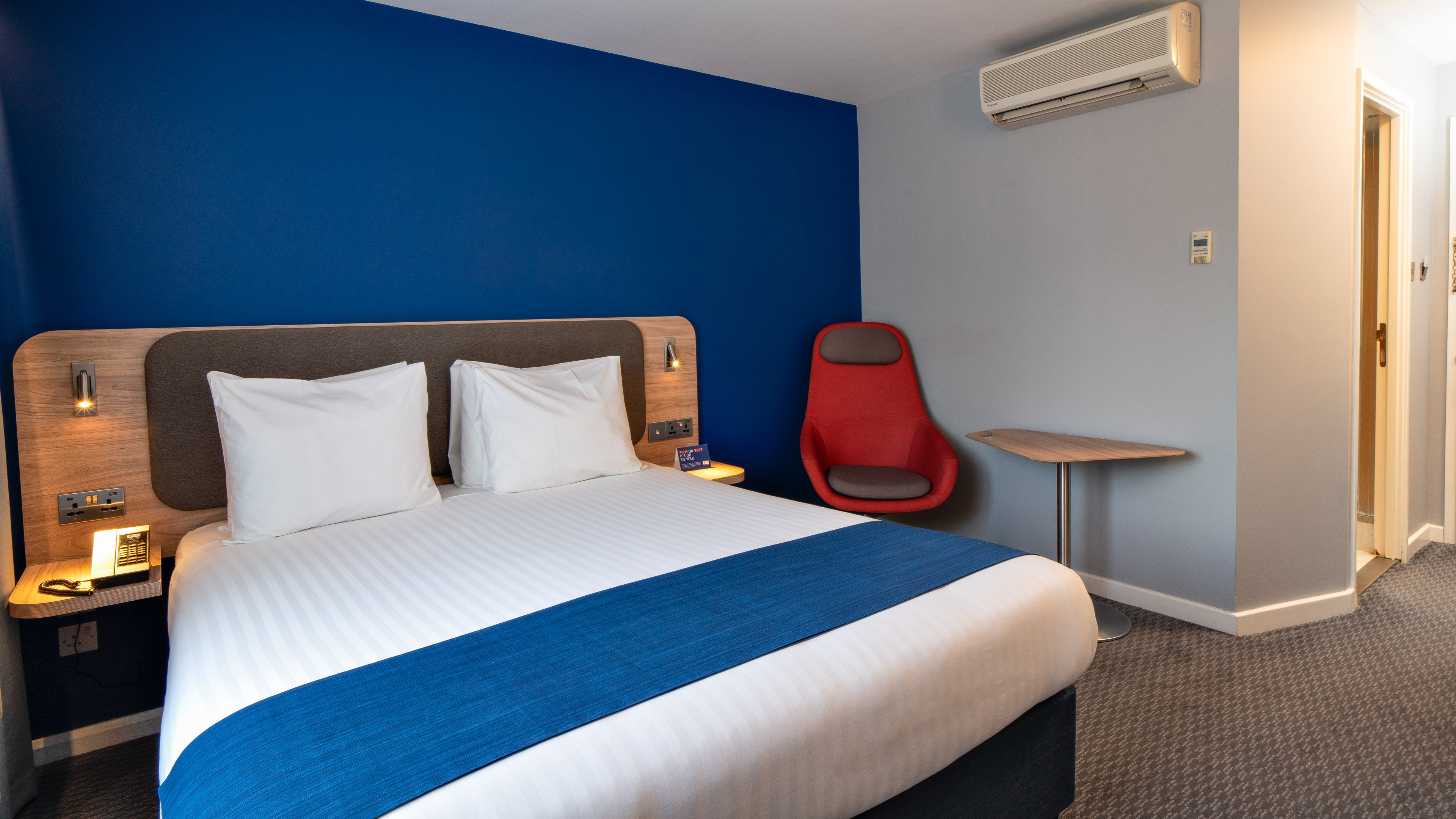 holiday inn express poole by ihg
