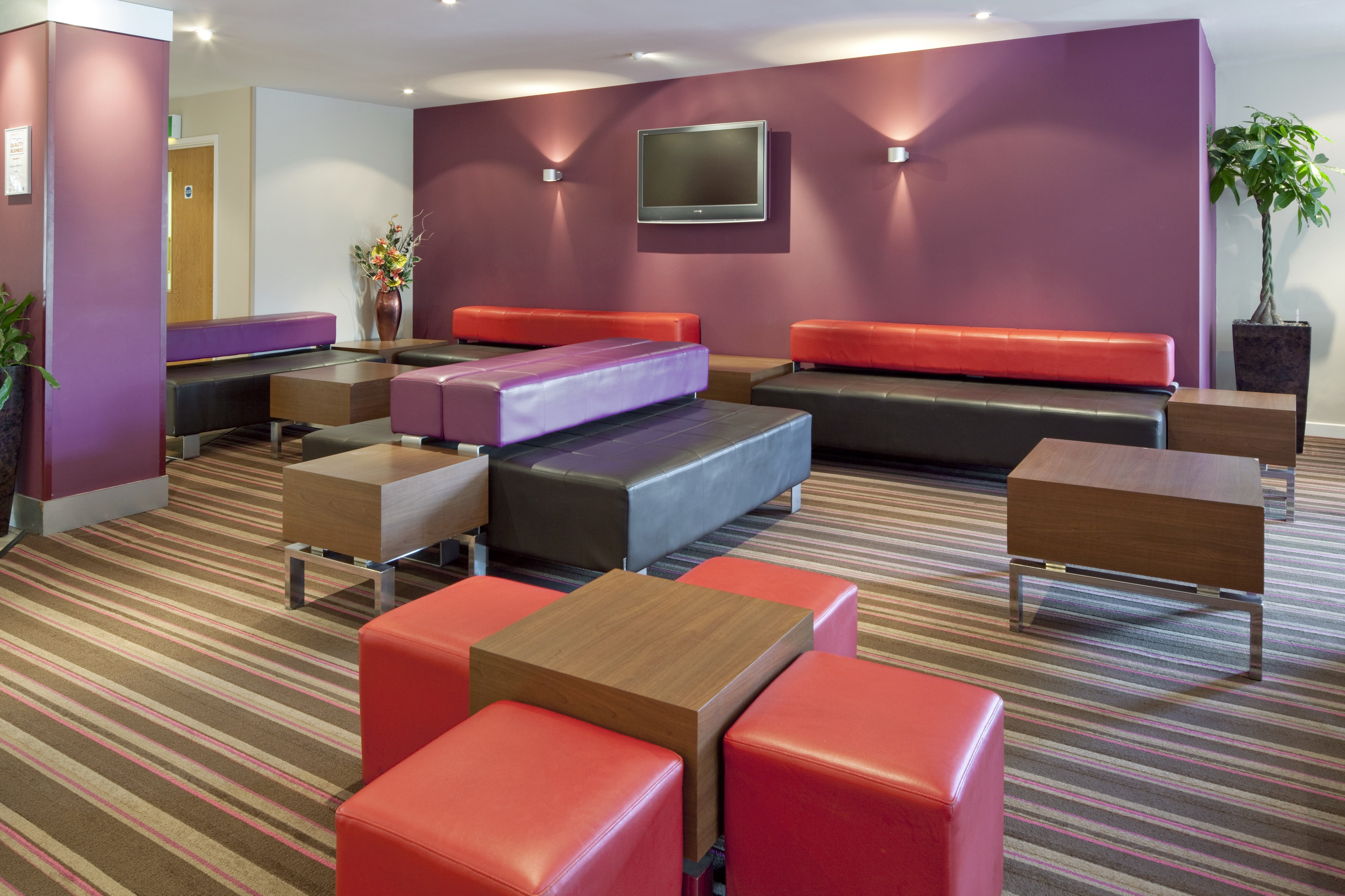 holiday inn express poole by ihg