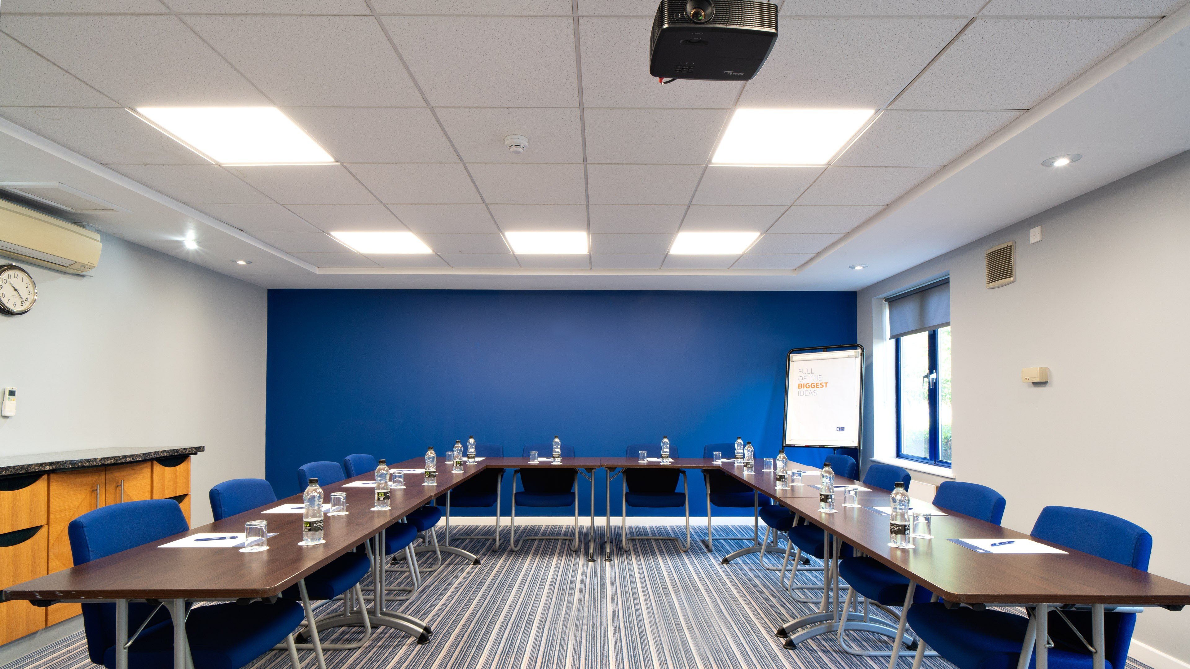 holiday inn express poole by ihg