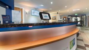 holiday inn express poole by ihg