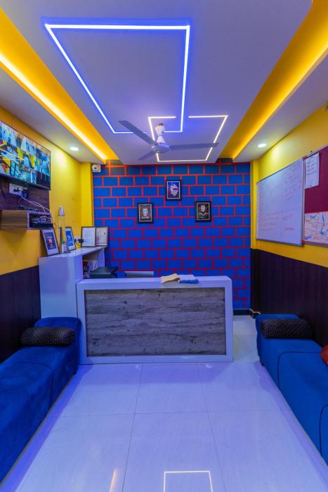 big brother hostel agra