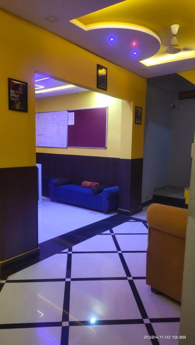 big brother hostel agra