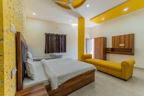 big brother hostel agra