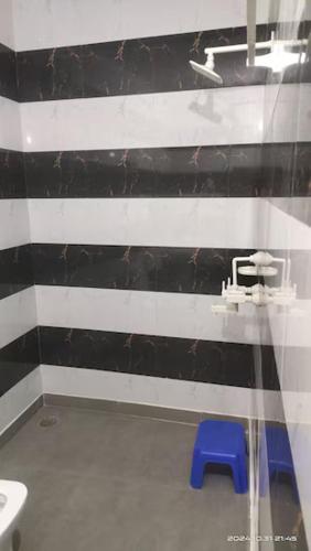 big brother hostel agra