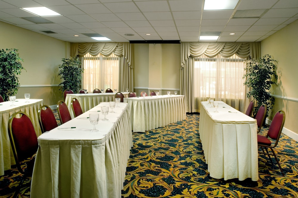 holiday inn port st lucie by ihg