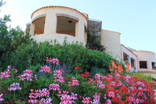 maria caderina green village