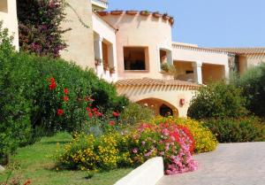 maria caderina green village