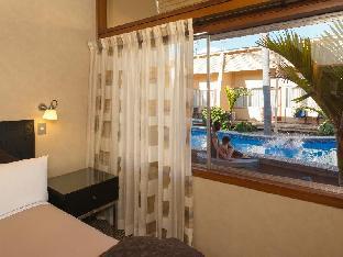oasis beach motel