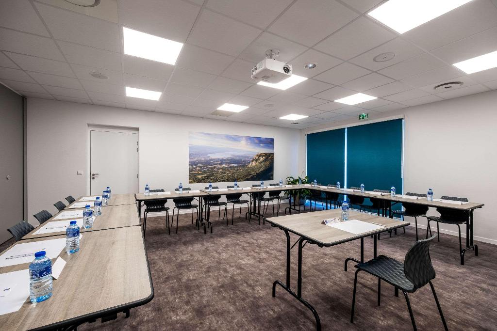 kyriad annemasse geneve