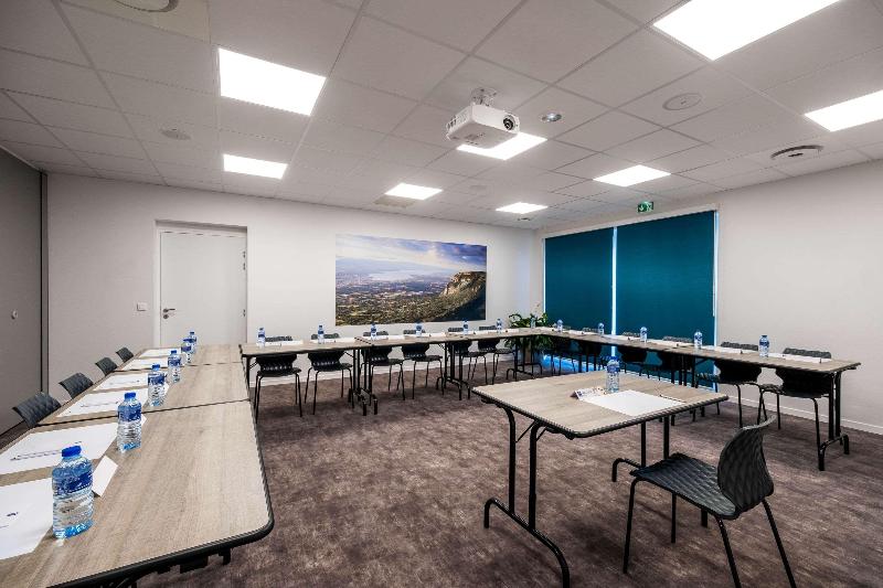 kyriad annemasse geneve