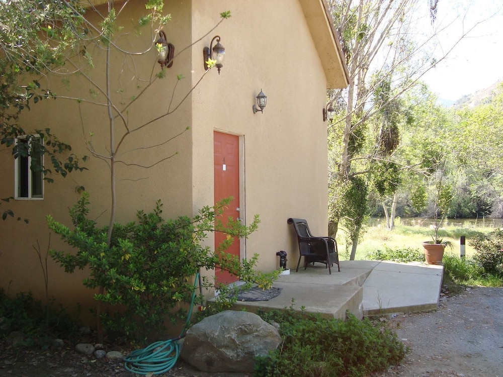 Sequoia Riverfront Cabins,Sequoia National Park>>Fresno County,3 star