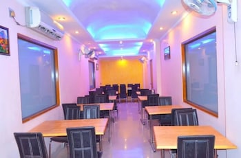 Hotel Reliance,,3 star