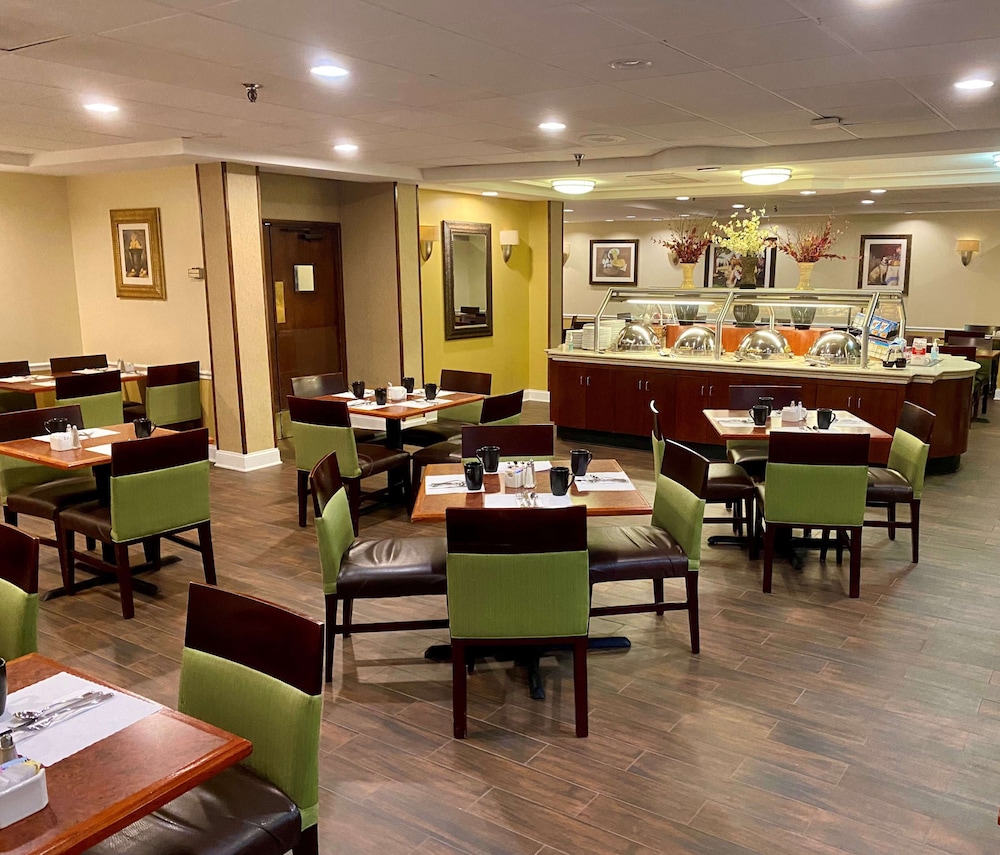 radisson hotel philadelphia northeast