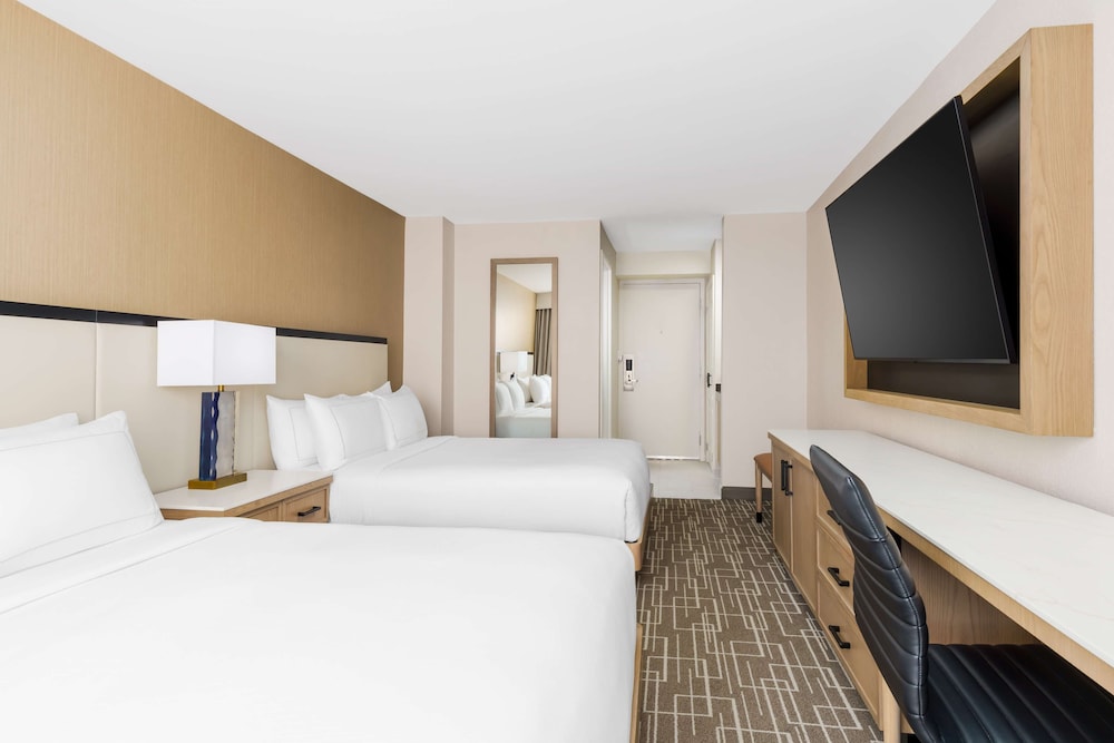 doubletree by hilton charlotte city center