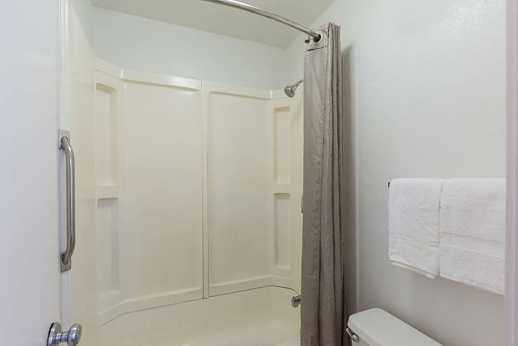 motel 6 charlotte nc coliseum