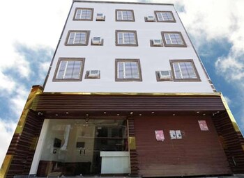 hotel royal stay