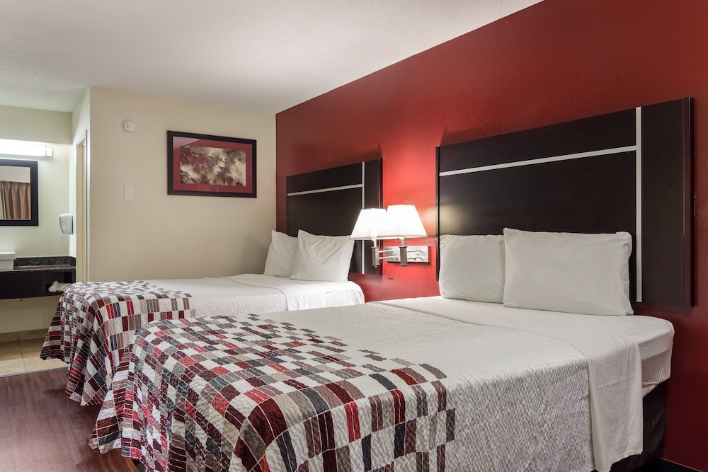 red roof inn chattanooga hamilton place