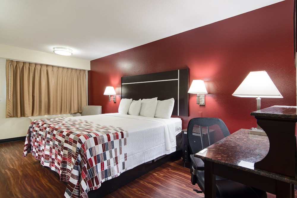 red roof inn chattanooga hamilton place