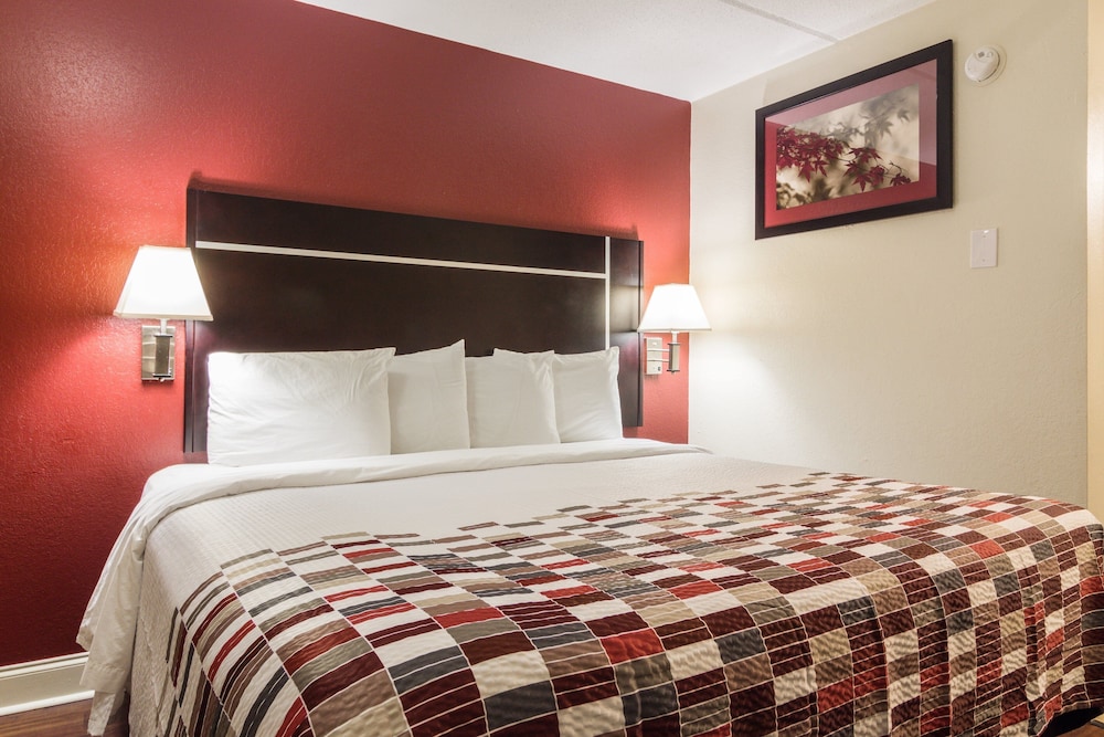 red roof inn chattanooga hamilton place