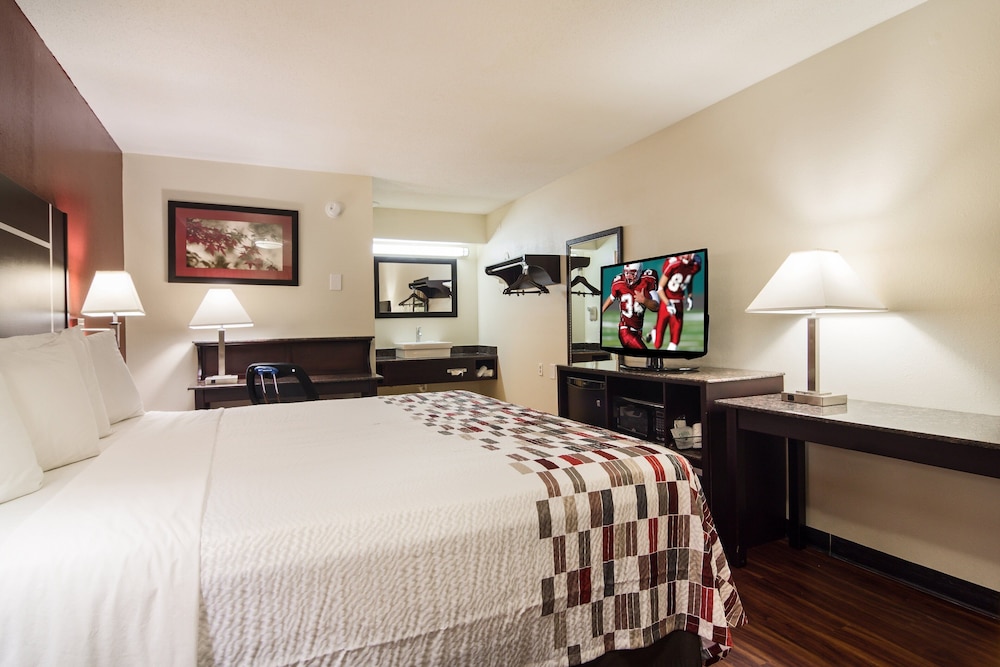 red roof inn chattanooga hamilton place