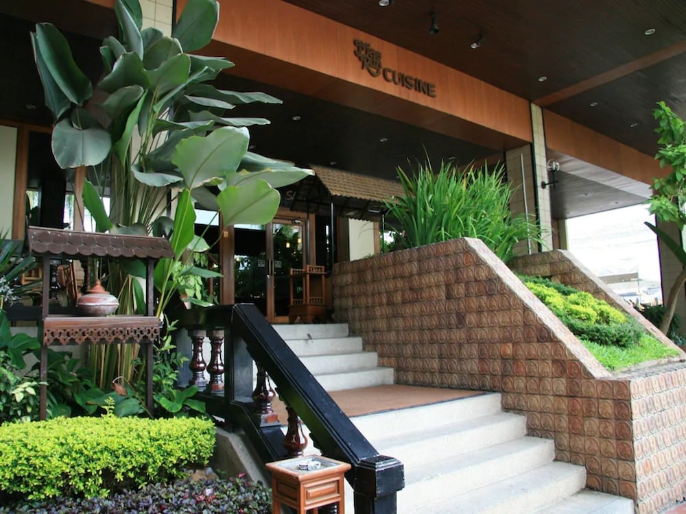 chiang mai orchid hotel