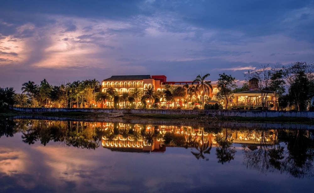 sheik istana hotel chiangmai