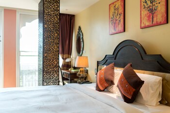 sheik istana hotel chiangmai