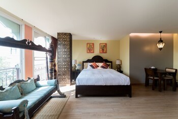 sheik istana hotel chiangmai