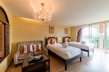 sheik istana hotel chiangmai