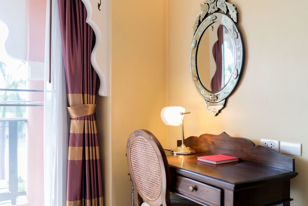 sheik istana hotel chiangmai