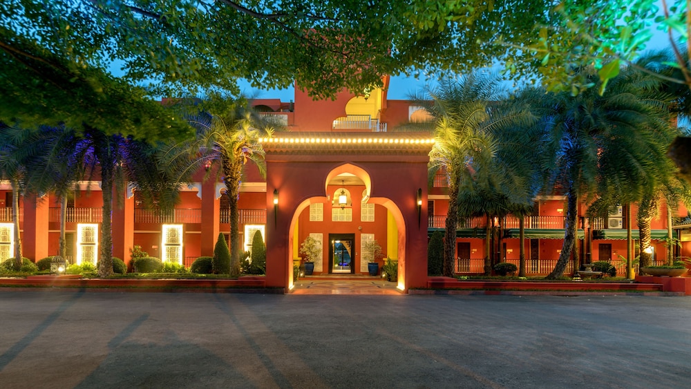 sheik istana hotel chiangmai