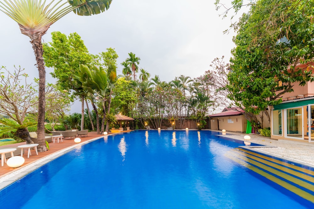 sheik istana hotel chiangmai