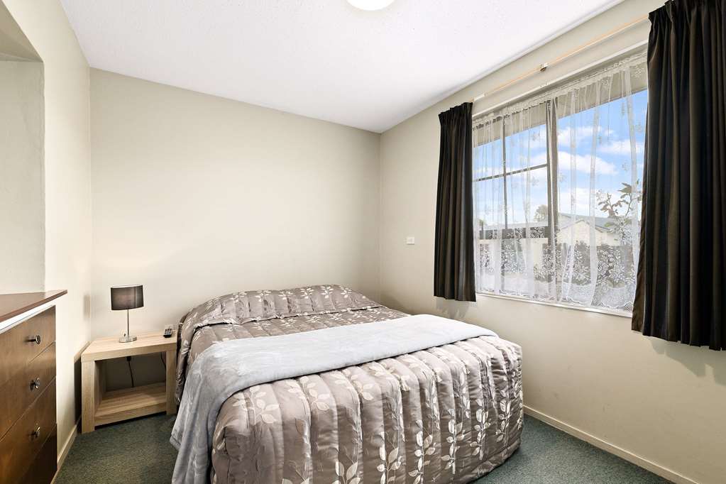 econo lodge canterbury court