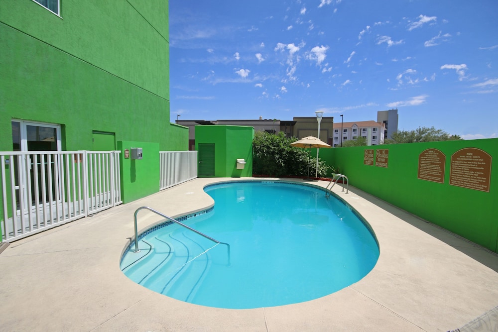holiday inn express and suites cd juarez las misiones