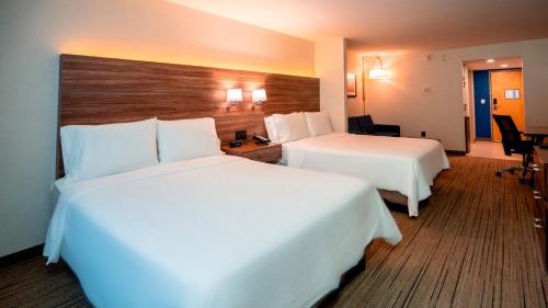 holiday inn express and suites cd juarez las misiones