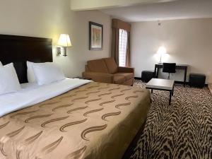 quality inn and suites clemmons i 40