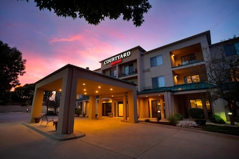 Courtyard Champaign,Champaign County>>Champaign,3 star
