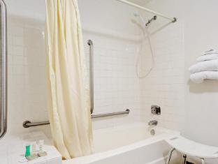 super 8 by wyndham chaska