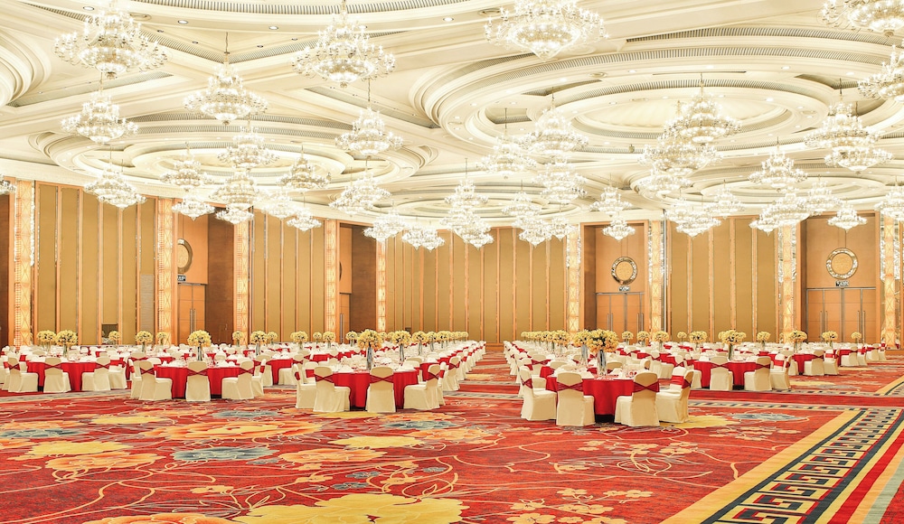 holiday inn chengdu century city westtower by ihg