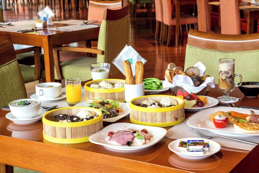 holiday inn chengdu century city westtower by ihg