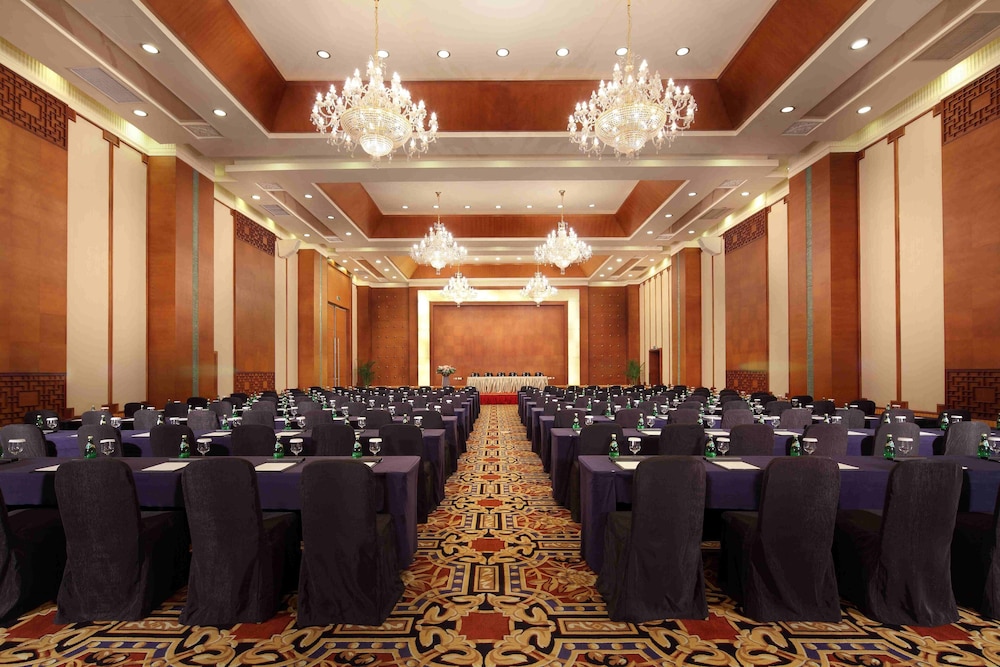 holiday inn chengdu century city westtower by ihg