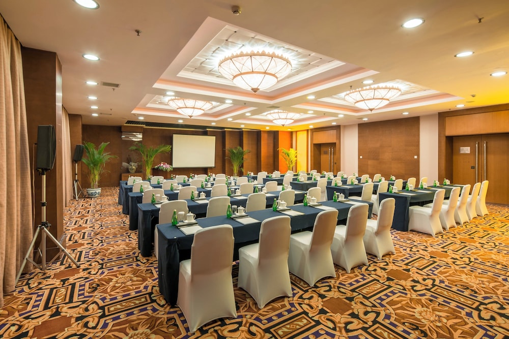 holiday inn chengdu century city westtower by ihg