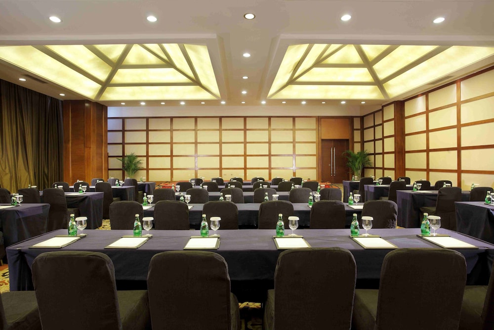 holiday inn chengdu century city westtower by ihg