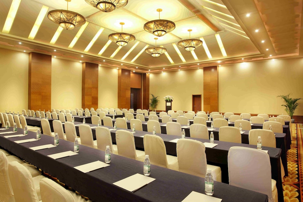 holiday inn chengdu century city westtower by ihg