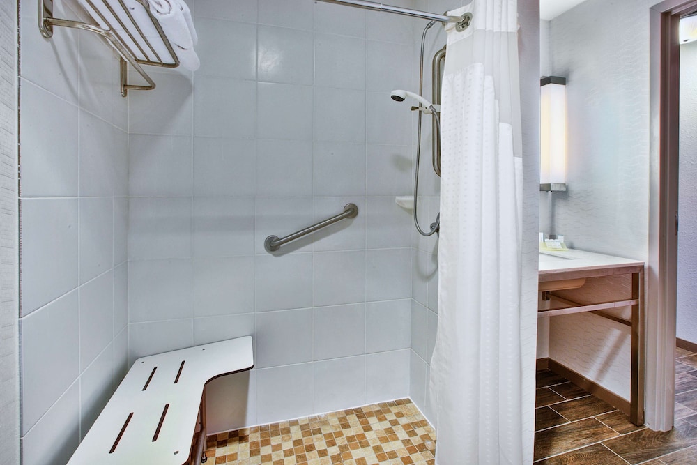 hilton garden inn chesterton