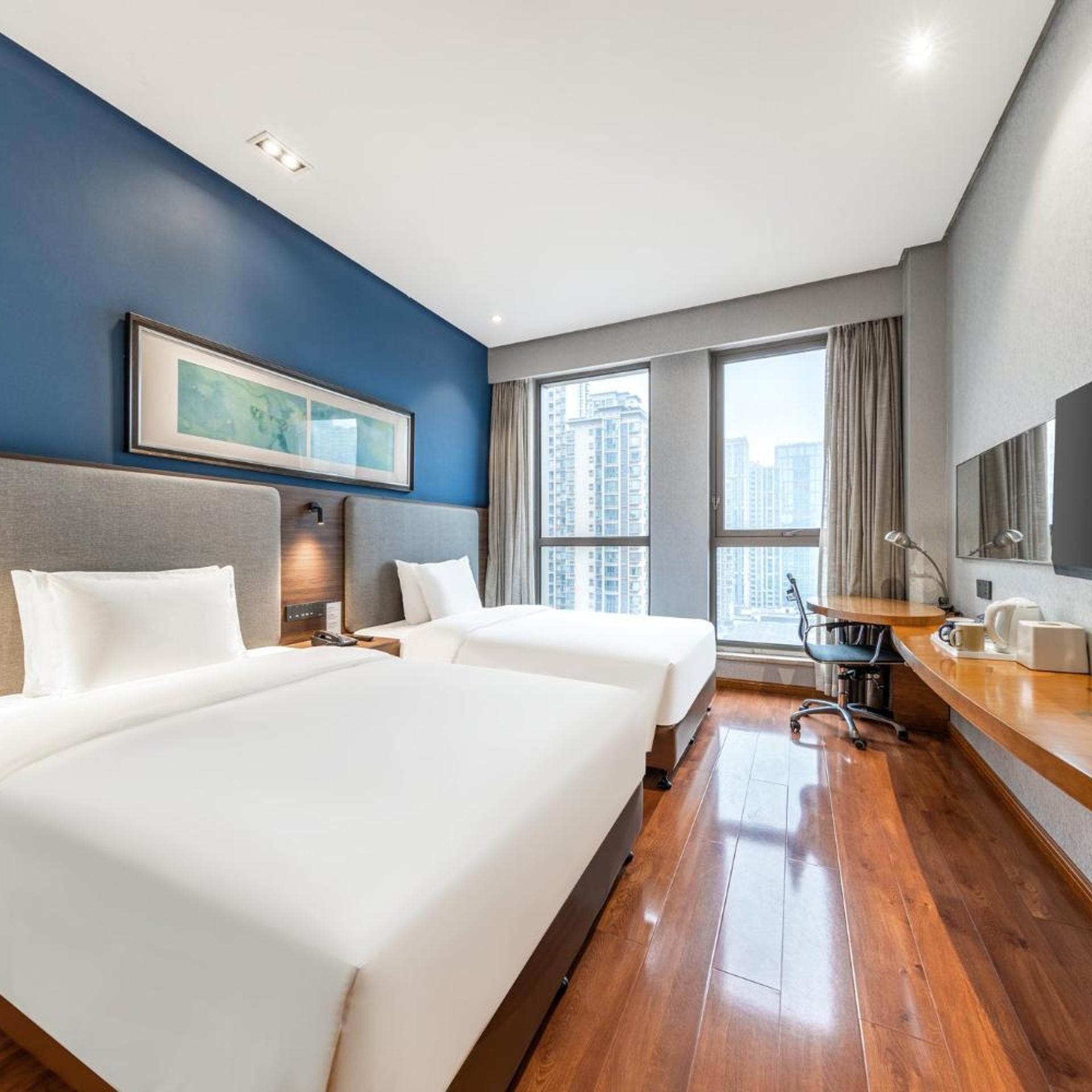 holiday inn express chongqing guanyinqiao by ihg