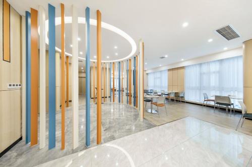 holiday inn express chongqing guanyinqiao by ihg